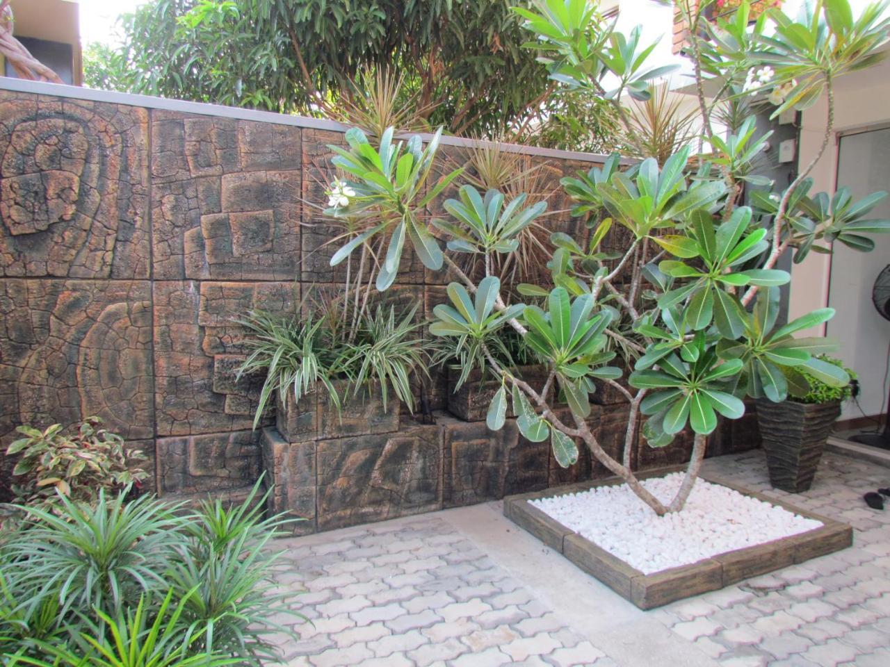 Kmc Villa Dehiwala-Mount Lavinia Exteriör bild